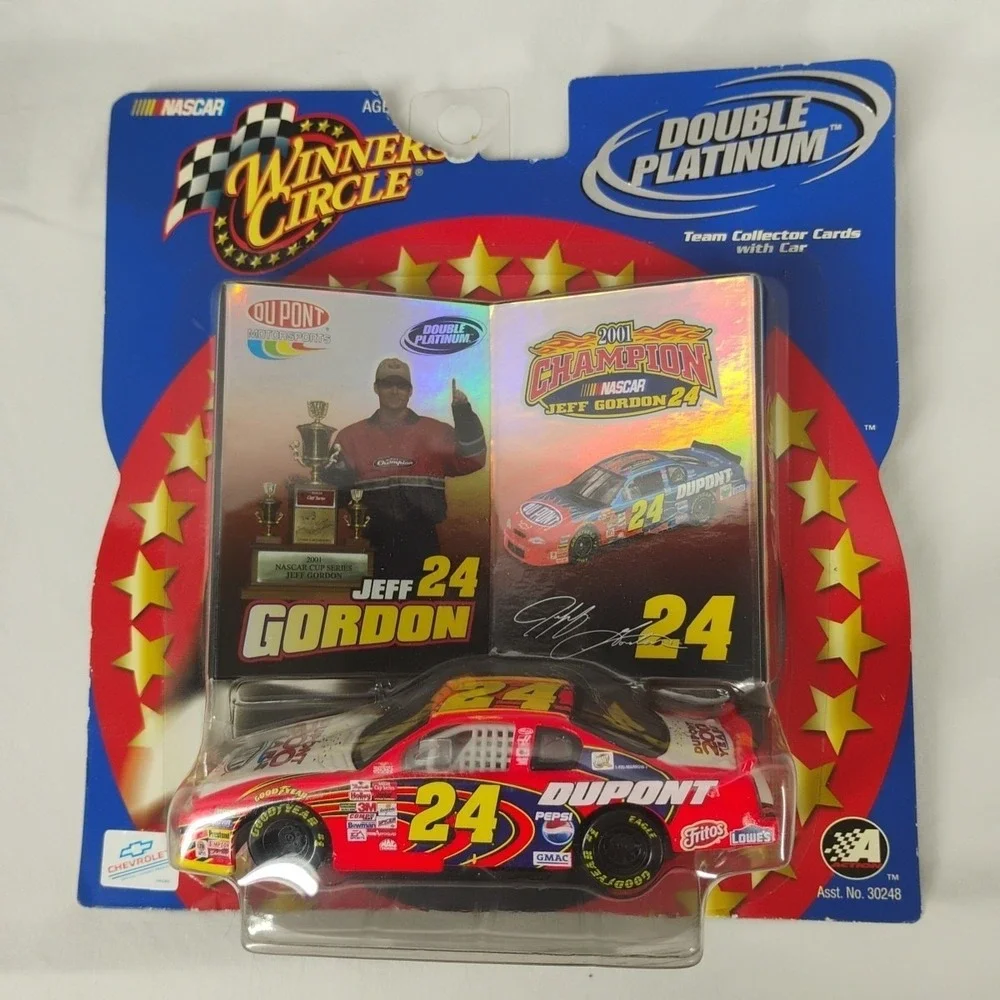 NASCAR Jeff Gordon Dupont‎ #24 Diecast 1:43 Winners Circle Double Platinum 2001